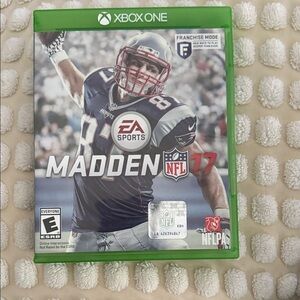 NFL Madden 17 Xbox One Game